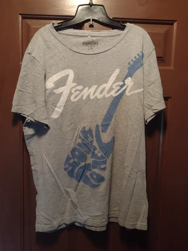 Fender guitar tee-shirt size large - Photo 3