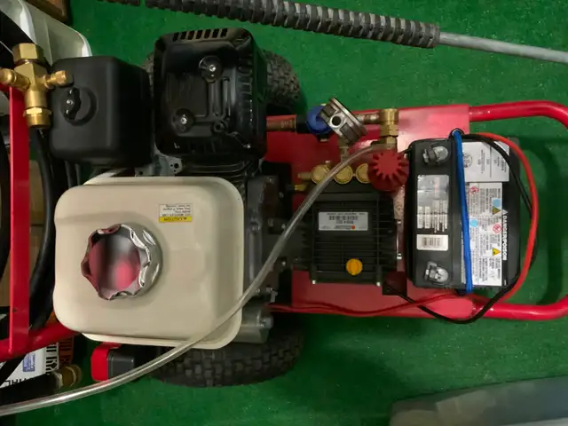 Pressure washer - Photo 2