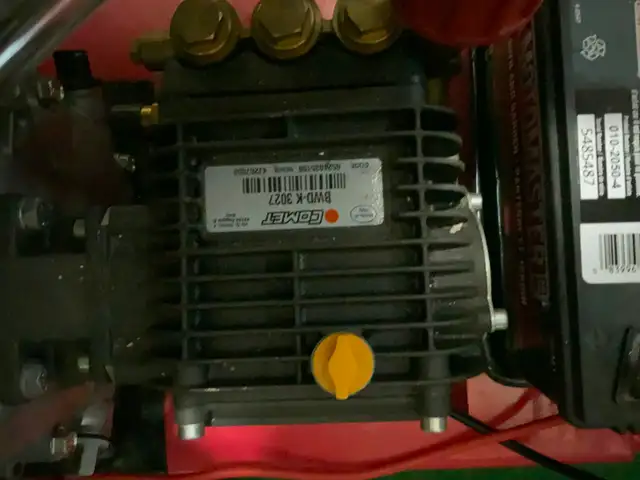 Pressure washer - Photo 3