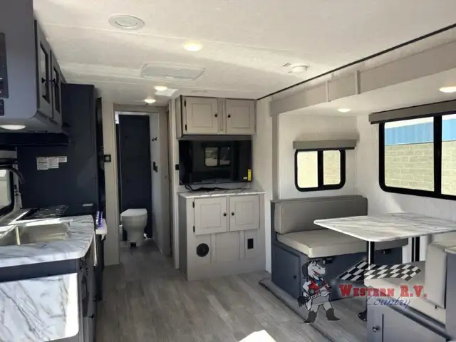 2025 Coachmen RV Apex Ultra-Lite 241BHS - Photo 11