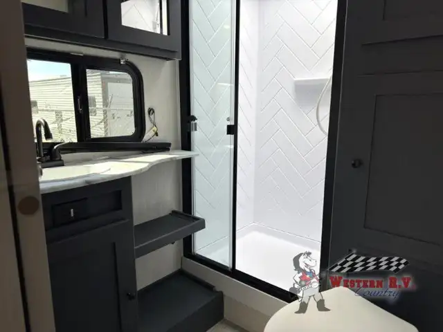 2025 Coachmen RV Apex Ultra-Lite 241BHS - Photo 13