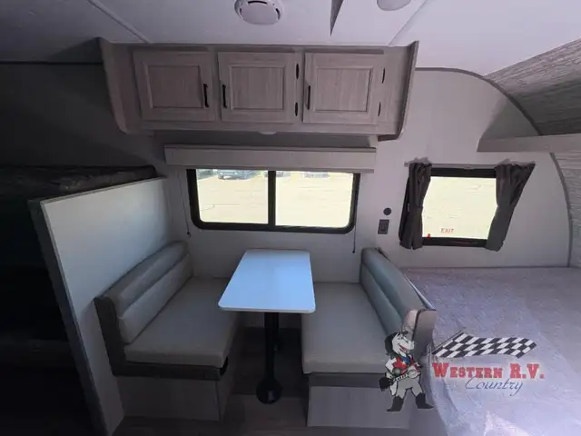 2026 Coachmen RV Catalina Summit Series 7 164BHX - Photo 9