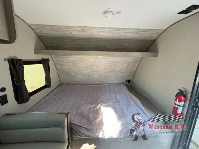 2026 Coachmen RV Catalina Summit Series 7 164BHX - Photo 10