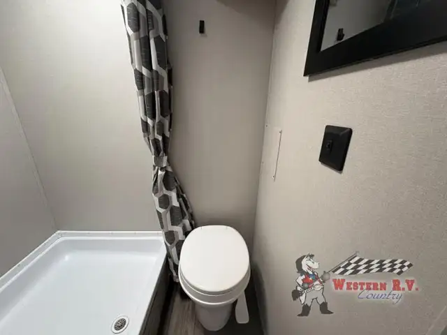 2026 Coachmen RV Catalina Summit Series 7 164BHX - Photo 17