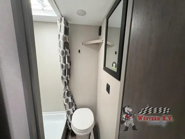 2026 Coachmen RV Catalina Summit Series 7 164BHX - Photo 18