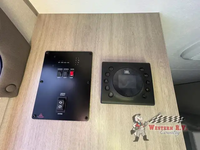 2026 Coachmen RV Catalina Summit Series 7 164BHX - Photo 22