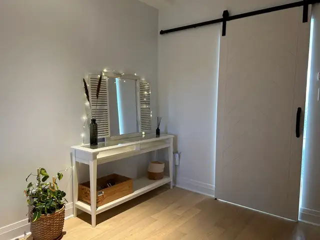 Beau 3½ entièrement rénové - Photo 3