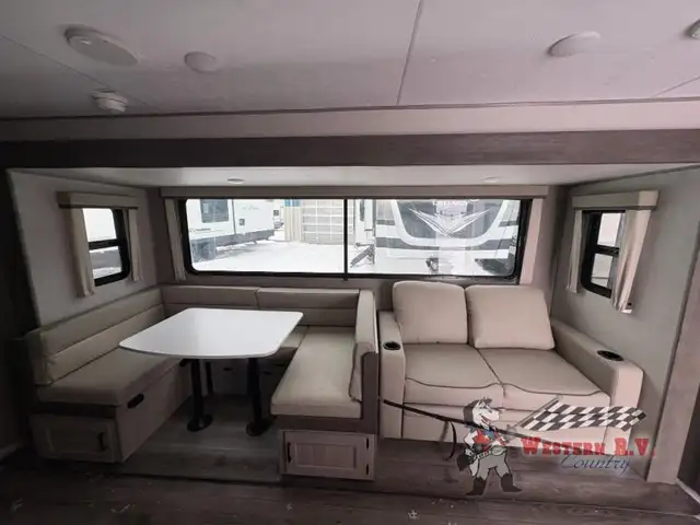2026 Coachmen RV Catalina Legacy Edition 293QBCK - Photo 9