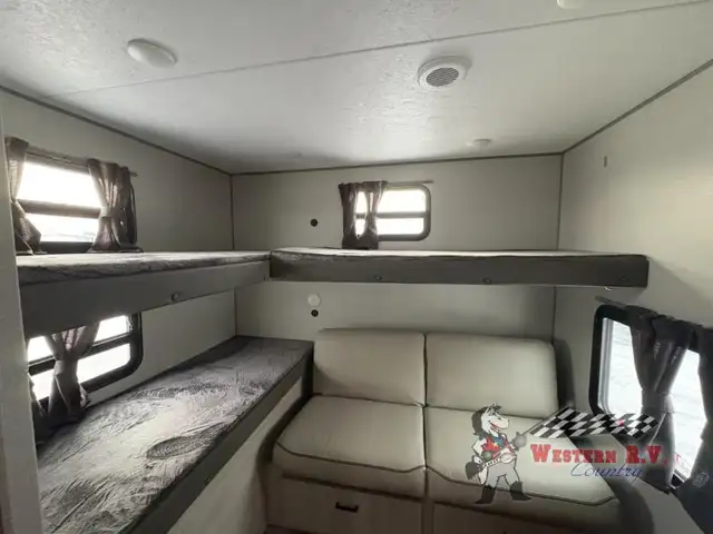 2026 Coachmen RV Catalina Legacy Edition 293QBCK - Photo 11