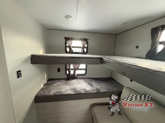 2026 Coachmen RV Catalina Legacy Edition 293QBCK - Photo 13