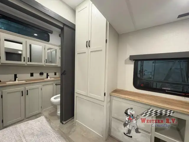 2026 Coachmen RV Chaparral 375BAF - Photo 21