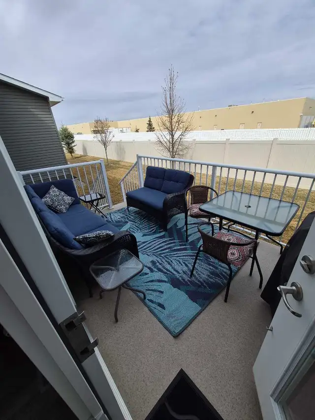 3 bed, 3 bath  Condo - Photo 9