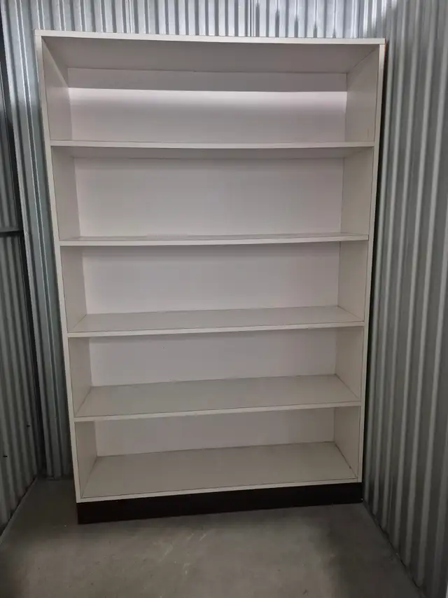 Free 5 tier spacious shelving unit