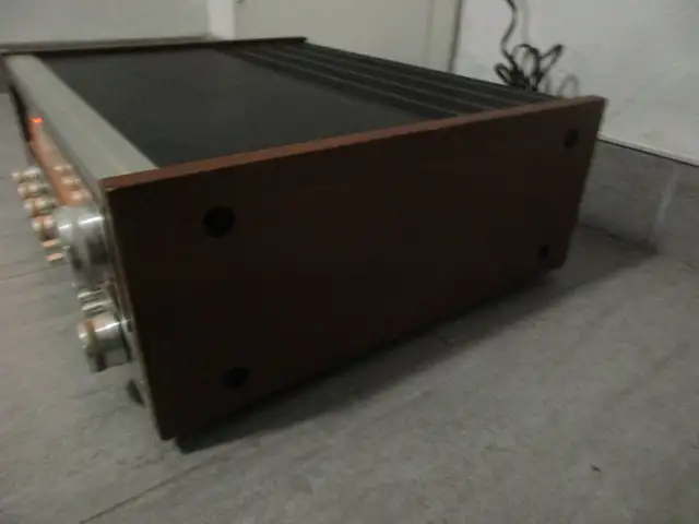 Vintage Stereo Receiver   Realistic STA - 2000  FM-AM  receiver - Photo 3