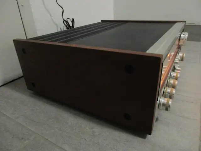 Vintage Stereo Receiver   Realistic STA - 2000  FM-AM  receiver - Photo 5