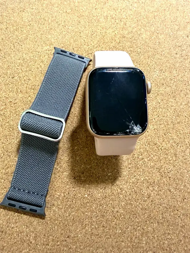 Apple Watch SE à vendre – avec 2 bracelets neufs