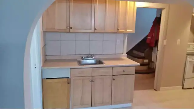 Room for rent / roommate for basement unit - Photo 5