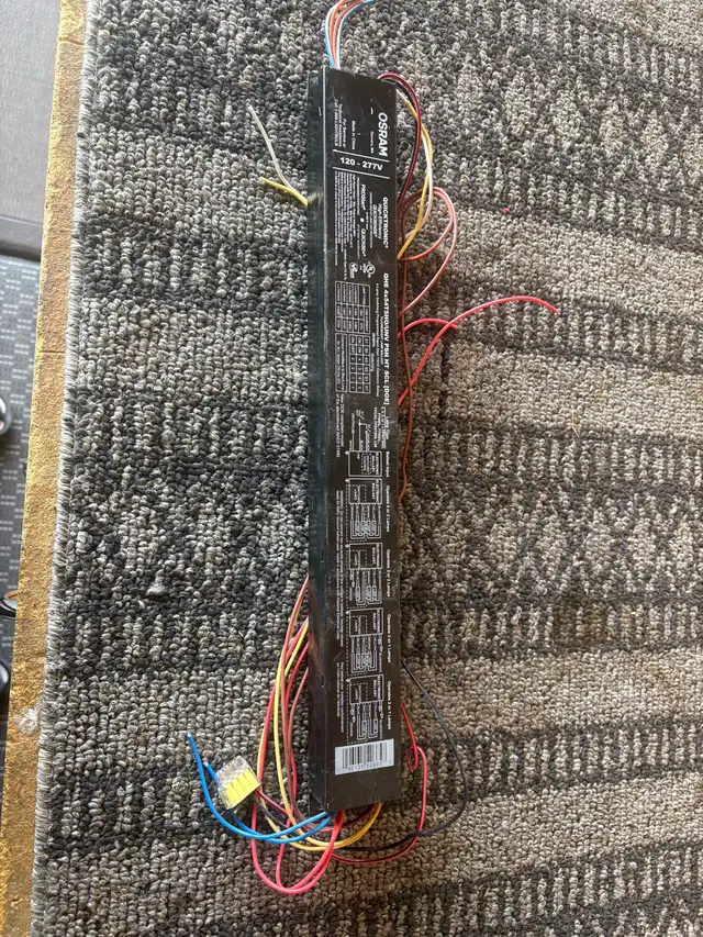 Fluorescent lights. - Photo 2