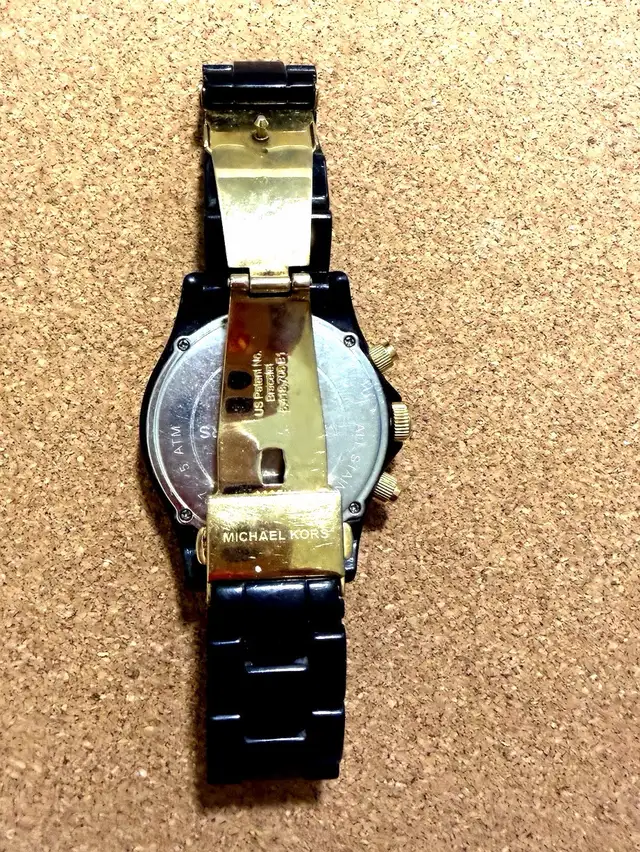 Montre Michael Kors femme noir & doré - Photo 2