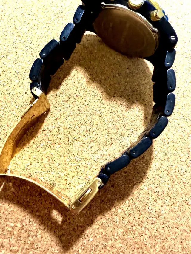 Montre Michael Kors femme noir & doré - Photo 4