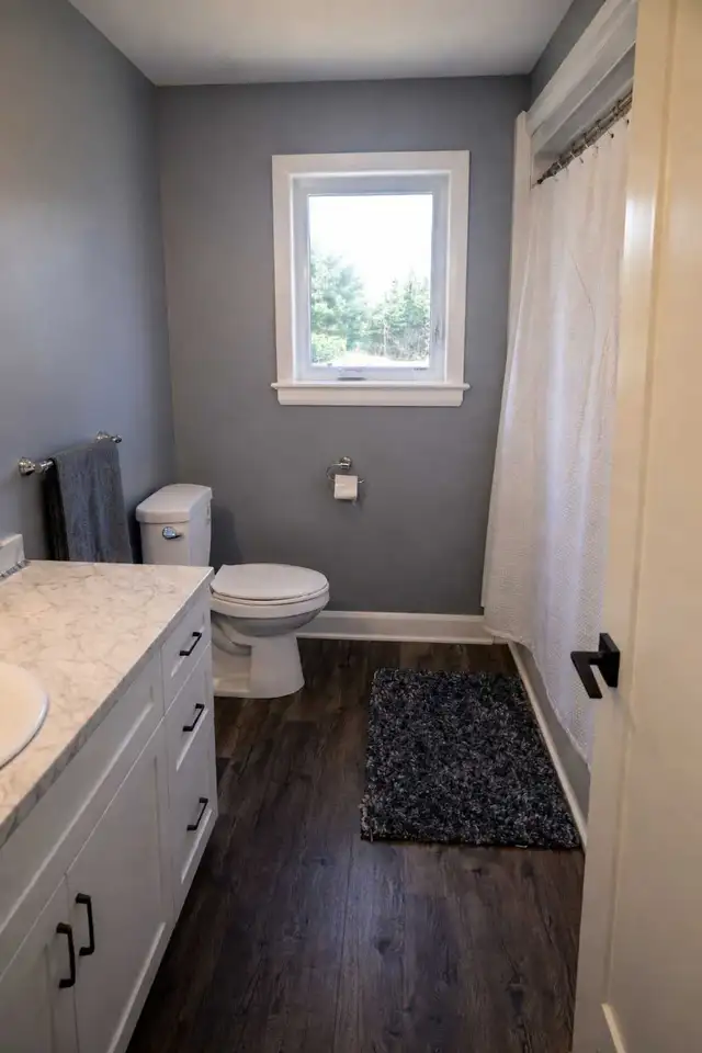 Beautiful 3 1 Bedroom Home on 1 Acre – Steps from Nature - Photo 5