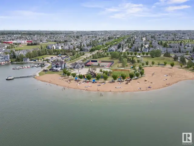 Summerside/Orchards Ellersllie - Basement Suite (Includes Uti)