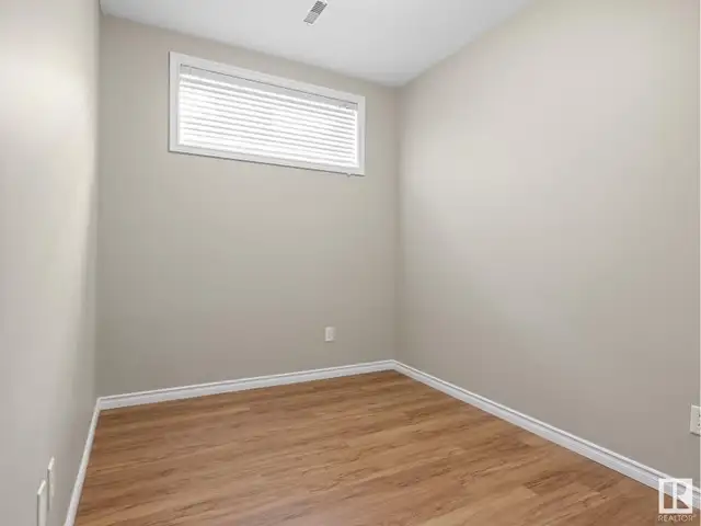 Summerside/Orchards Ellersllie - Basement Suite (Includes Uti) - Photo 8