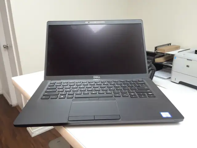 Dell Latitude 5400 is a 14-inch Laptop (Touch Screen)