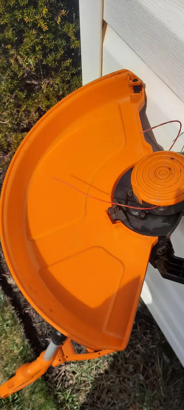 WORX ELECTRIC GRASS TRIMMER IN VERY GOOD CONDITION - Photo 4