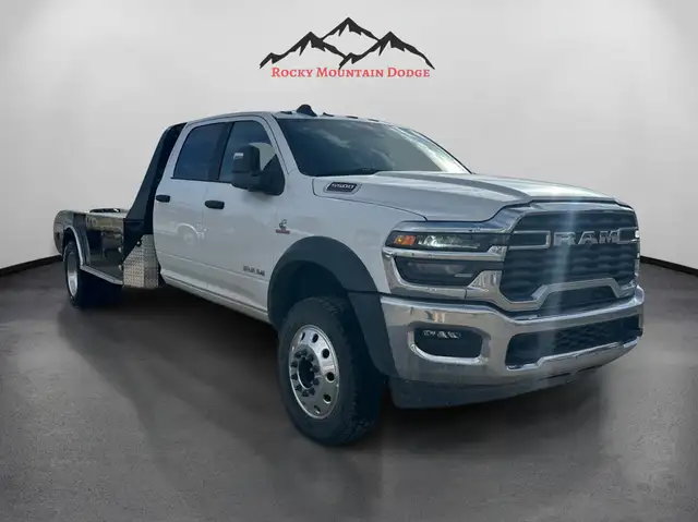 2026 RAM 5500 BIGHORN CAB CHASSIS WITH ALUMINUM DECK - Photo 7