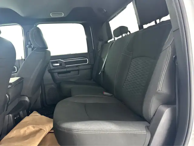 2026 RAM 5500 BIGHORN CAB CHASSIS WITH ALUMINUM DECK - Photo 10