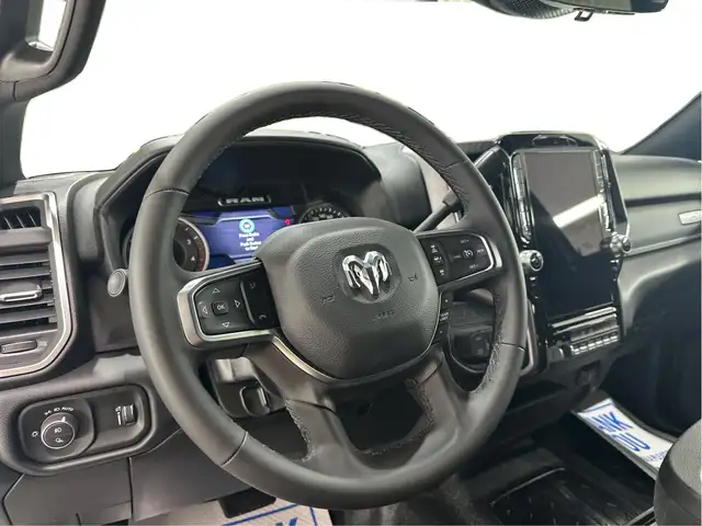 2026 RAM 5500 BIGHORN CAB CHASSIS WITH ALUMINUM DECK - Photo 14