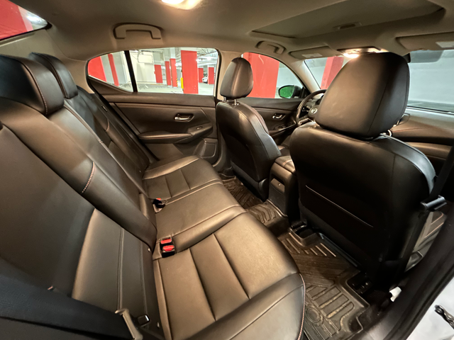 Lease Takeover – 2022 Nissan Sentra SR Premium - Photo 8