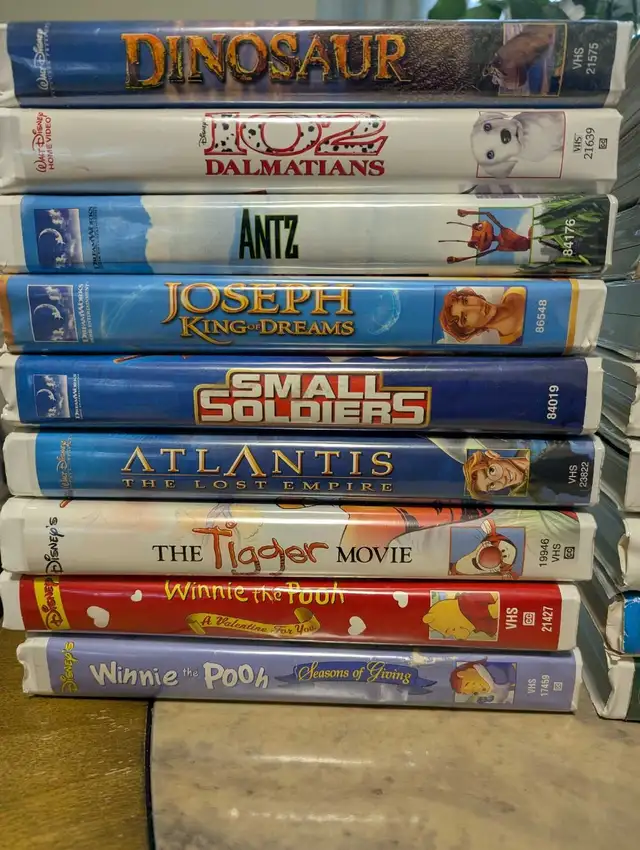 36 VHS Disney Classics Movies •• Fantastic Collection•• - Photo 4