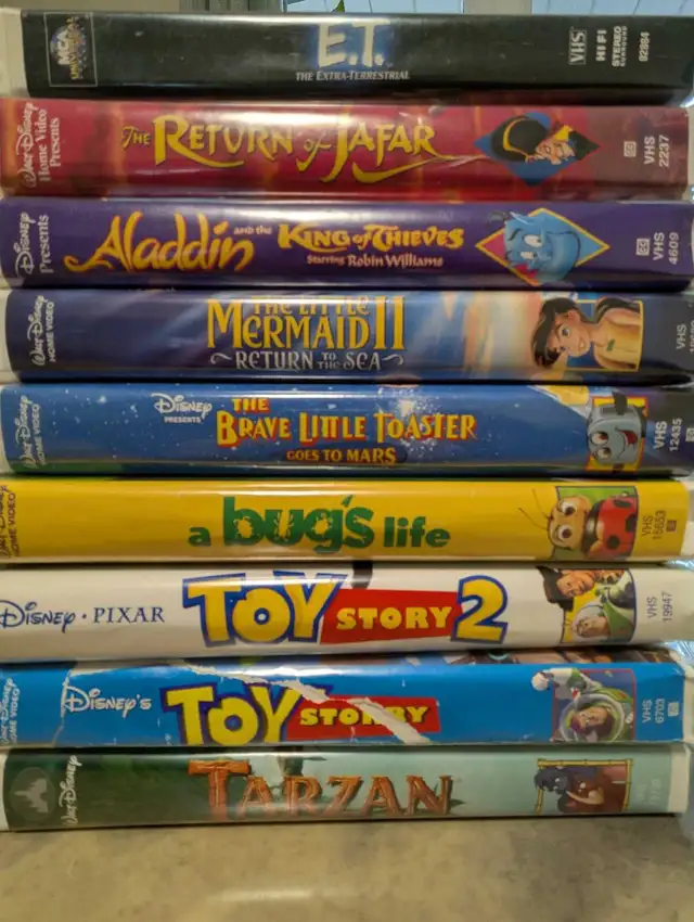 36 VHS Disney Classics Movies •• Fantastic Collection•• - Photo 5
