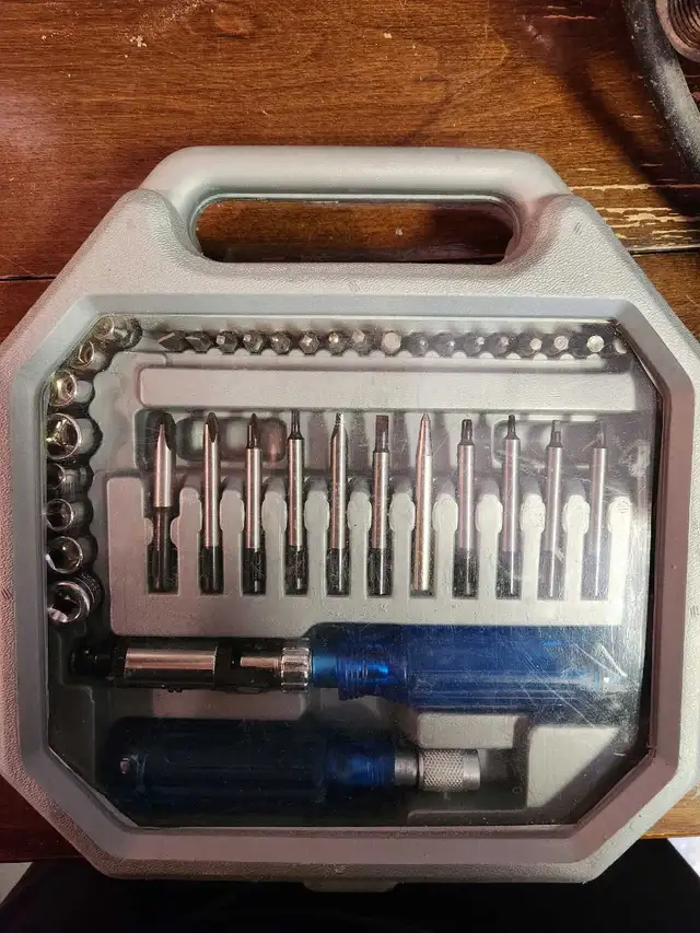 Mastercraft 40-piece Driver & Socket Set (New) - Photo 2