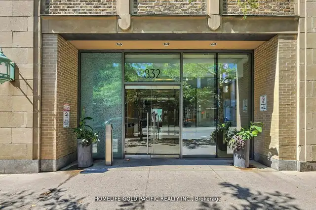 Beautiful 2 bedroom, 2 bathroom suite 832 Bay St. - Photo 28