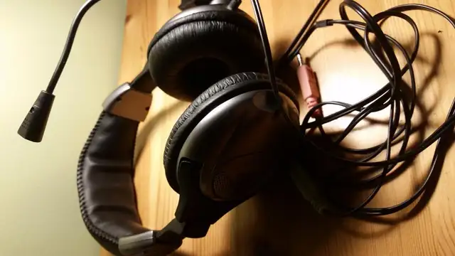 I-MEGO headset with microphone