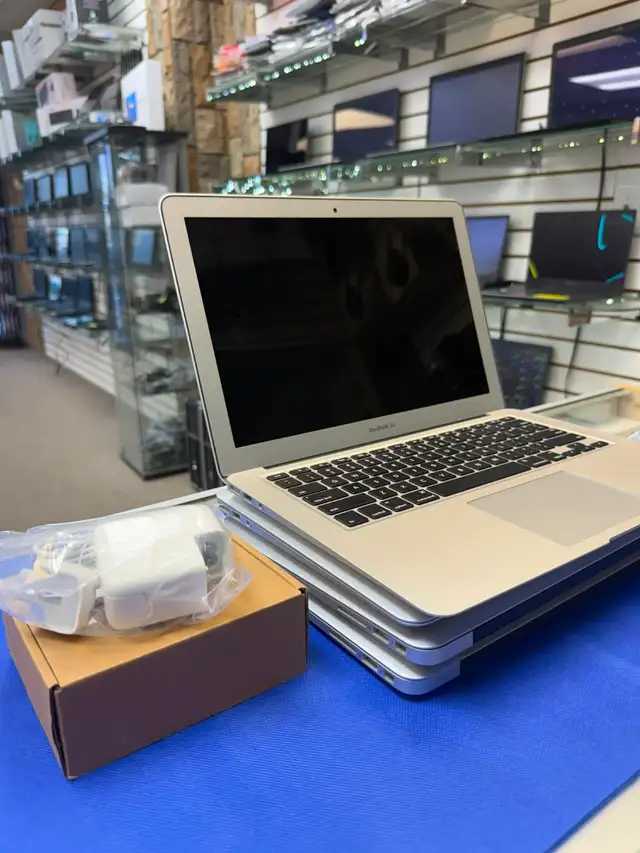 APPLE MACBOOK AIR 13 POUCES (2017) À VENDRE