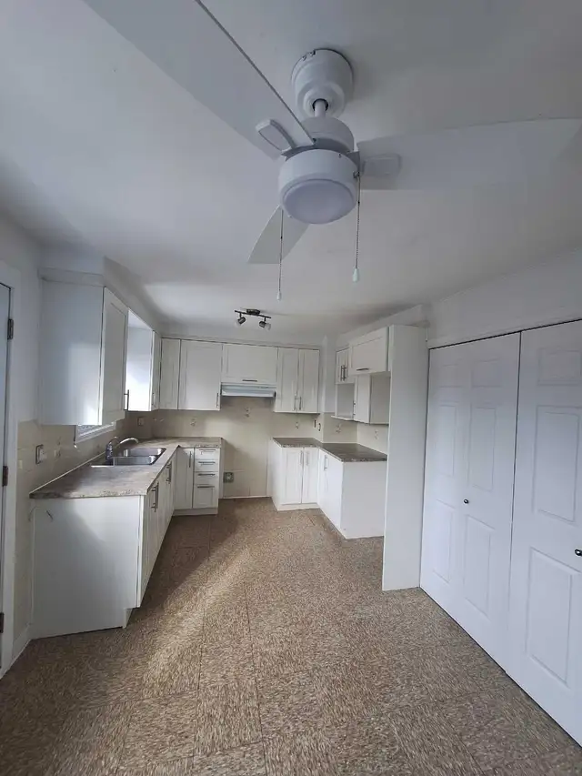 4 1/2, LASALLE, Non Chauffé, Deuxième Étage, LIBRE - Photo 3