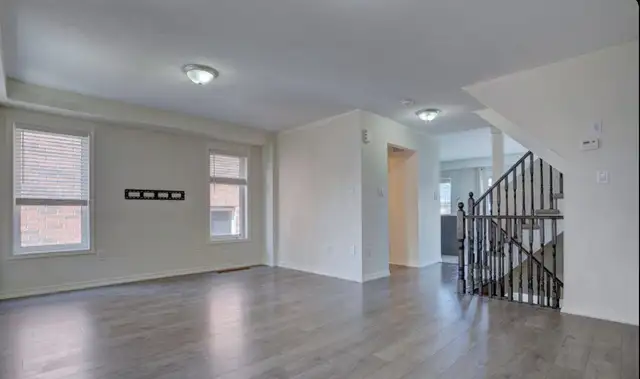 Beautiful Semi-Detached House for Rent in Ajax | 3 Parking - Photo 3