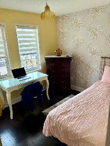 $725 All-Inclusive Furnished Room – FEMALE ONLY – Utilities & Wi
