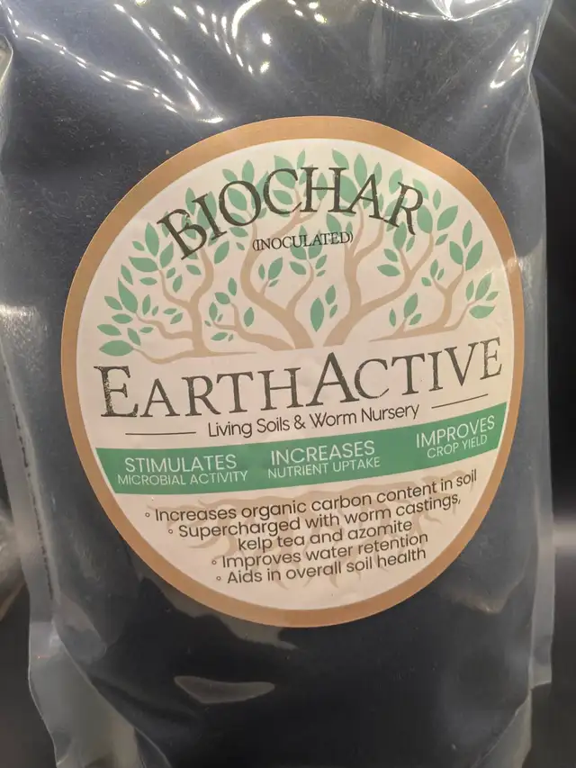 Worm castings and other all natural soil enhancing solutions - Photo 2
