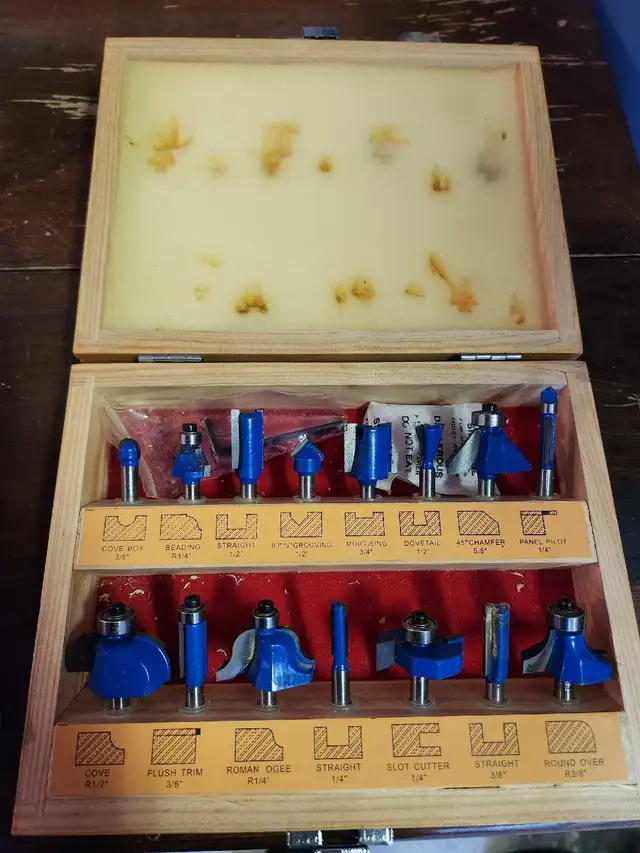 Sears Craftsman Router & Bits - Photo 5