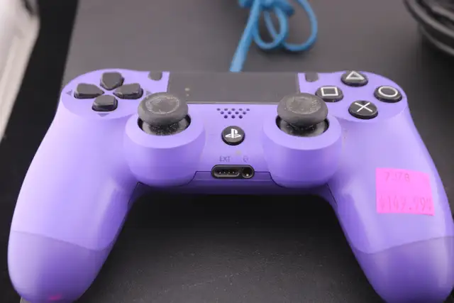 PlayStation 4 Slim Console Model CUH-2215B  - 1TB (#7378) - Photo 2