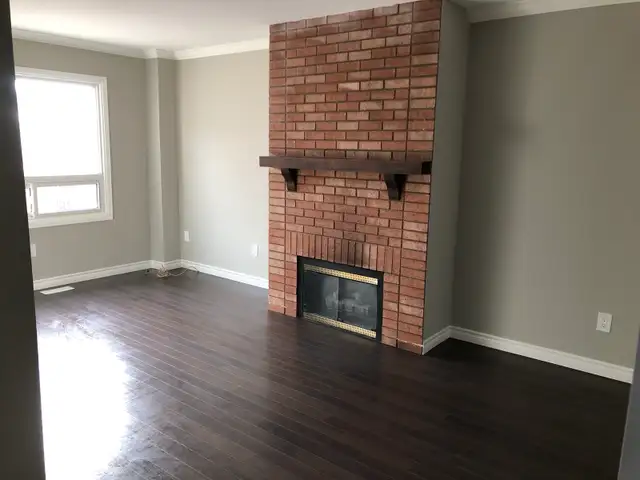 3 BDRM 3 BATHRM UPPER LEVEL APT in Orangeville AVAIL May 1/26 - Photo 2