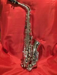 Saxophone ALTO de couleur argent