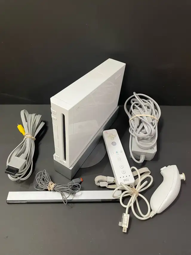 NINTENDO WII CONSOLE W/BOX - Photo 3