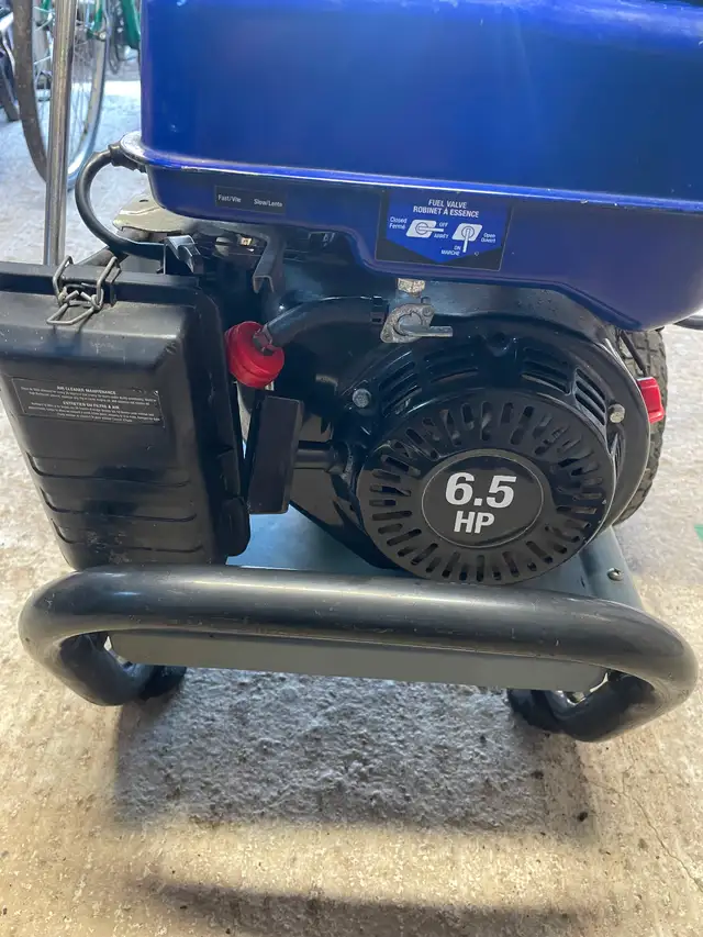 Simoniz gas power washer - Photo 2