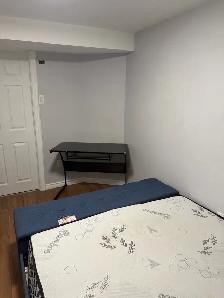 Private room in basement - Downsview area